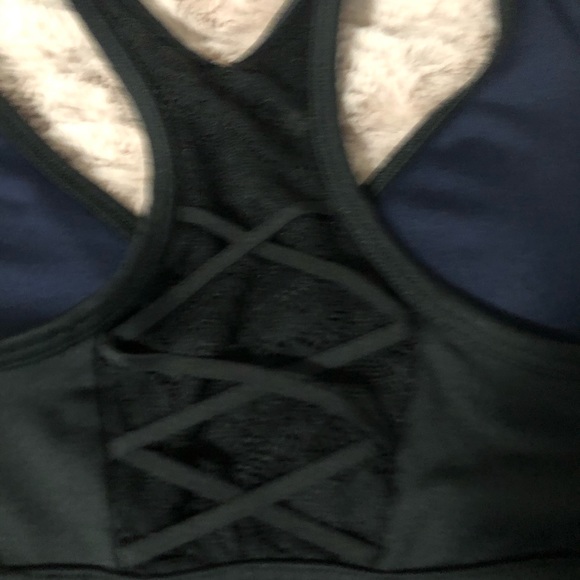 La Senza longline sports bra!!! Very flattering - Picture 4 of 5